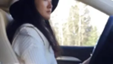 webcam vua chich vua nghe dien thoai