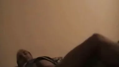 Ozawa Tokyo nữ lớn và vuốt ve vua dit vua nghe dien thoai tay