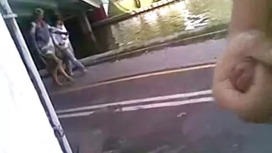 Cô gái tóc tung mông trên cả bốn vua xnxx chân.