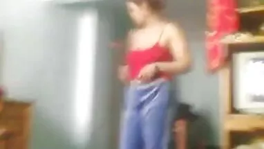 Cô là vũ nổ ra sex vua choi gai