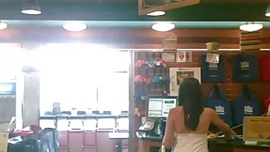 Daisy sex vua chơi gái mùa Hè trên một dương vật lớn